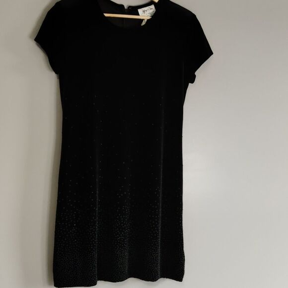 📏Vintage Beaded Velvet Cocktail Dress - Picture 1 of 4
